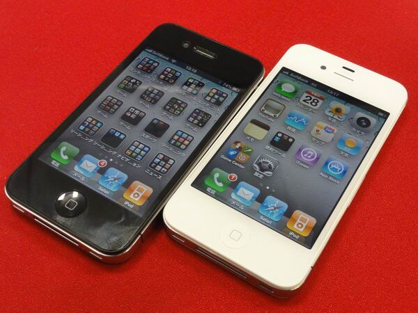 色だけじゃなかった!! iPhone4の白と黒の違い - 週刊アスキー