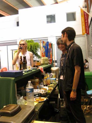 居酒屋のお客さん１