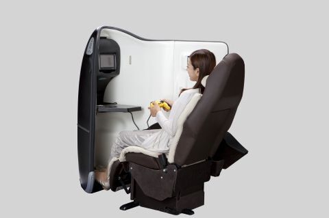 専用モニターも完備