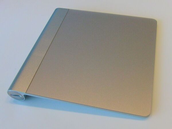 iMac_MagicTrackpad