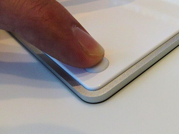 iMac_MagicTrackpad