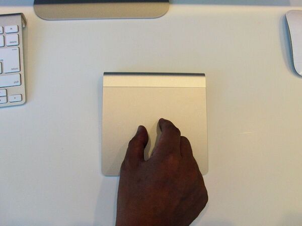 iMac_MagicTrackpad