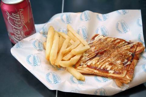 【アキバ食い倒れ部2010】マチガイネッサンドウィッチズ