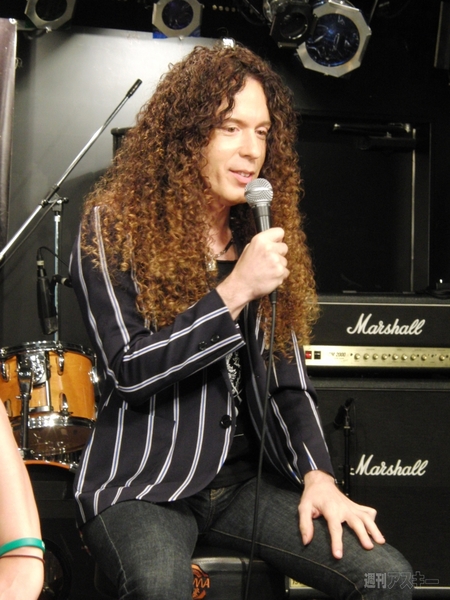 ニコニコ動画会見写真2