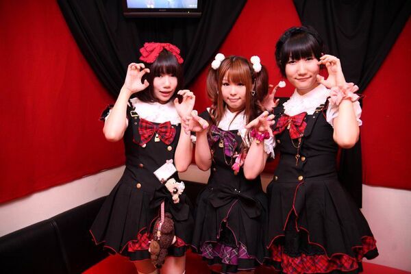 【アキバ食い倒れ部2010】ばぁんぱいあ 夜宴迷宮