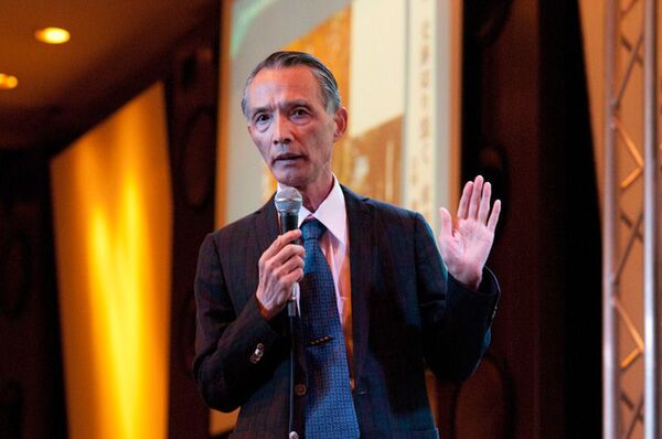 作家森村誠一氏が提唱する“写真俳句”：イベントレポート