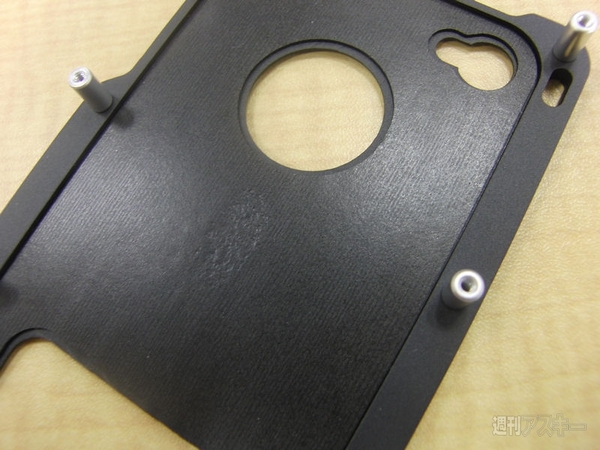 iPhoneは絶対傷つけたくないけど絶対傷つけそうでもダサイケースはイヤンという人に