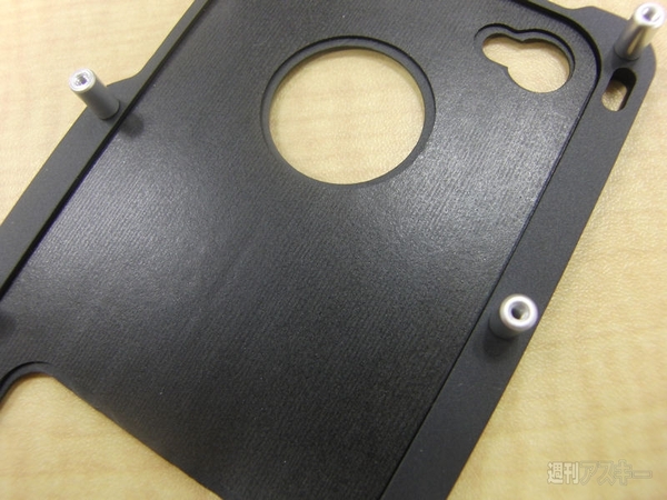 iPhoneは絶対傷つけたくないけど絶対傷つけそうでもダサイケースはイヤンという人に