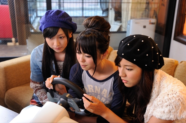 HP×アイドリング!!! 遠藤舞ちゃんが動画編集に挑戦：大川藍ちゃんが真剣な表情でプレー