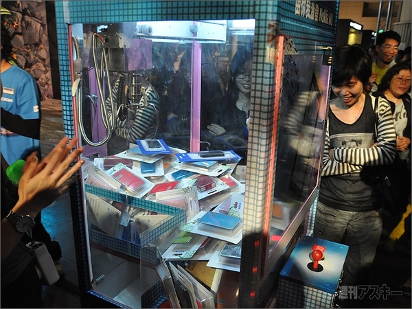 香港で開催、Nokia N8発売イベントは大盛況