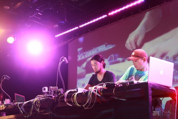 HARAJUKU PERFORMANCE+2010-HIFANA×Daito MANABE+Motoi ISHIBASHI