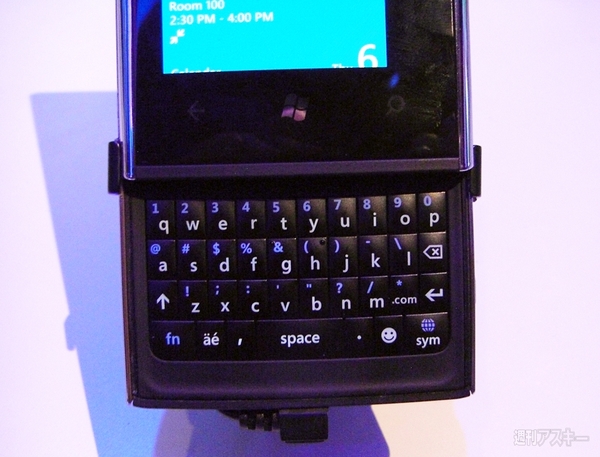 CES2011 Windows Phone 7:Dell Venue