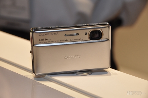 CES 2011：注目の3Dムービーや最新デジカメを一挙紹介！