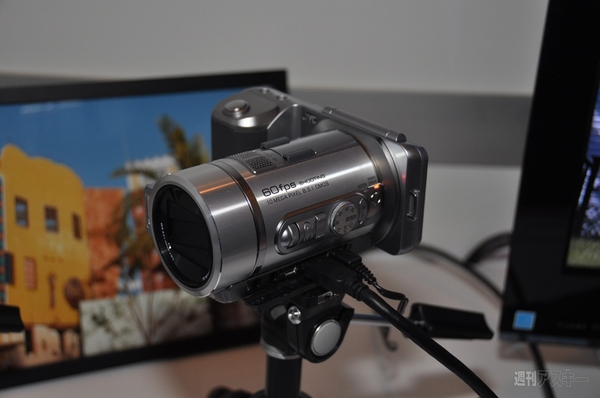 CES 2011：注目の3Dムービーや最新デジカメを一挙紹介！