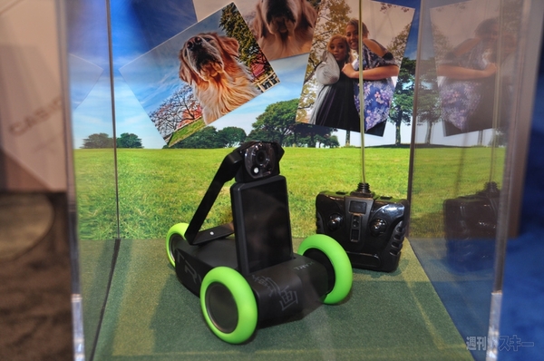 CES 2011：注目の3Dムービーや最新デジカメを一挙紹介！