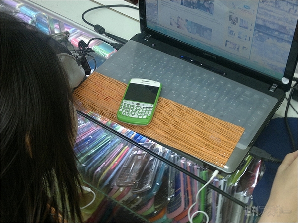 BlackBerryがアツイ！　バンコクは冬でも常夏だった