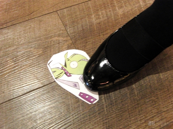 パンストカフェ　床