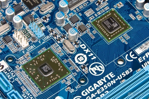 “Fusion APU”搭載マザーボード