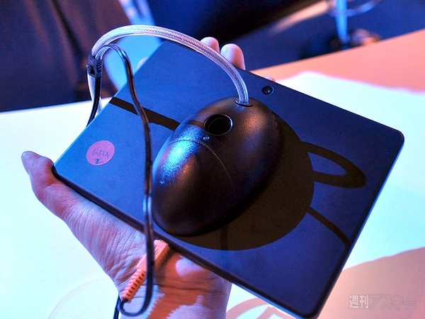 MWC2011 RIM PlayBook裏面