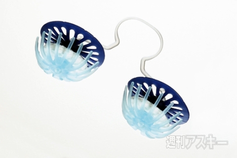 鼻に入れたフィルターで花粉を防ぐ