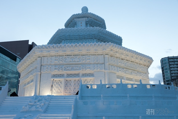 極寒の札幌で“雪ミク”＆“氷ミク”を激写だ！