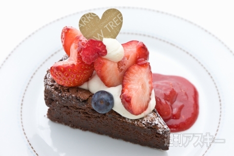 スイーツフォレスト　あまおうガトーショコラ