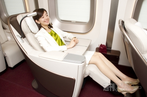 新幹線はやぶさ