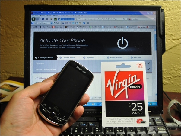 ニューヨークでもスマートフォンが手軽に買えるぞ