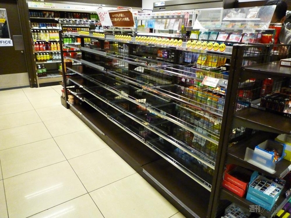コンビニの棚