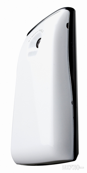 『超大容量バッテリーパックfor Xperia SO-01B』を装着