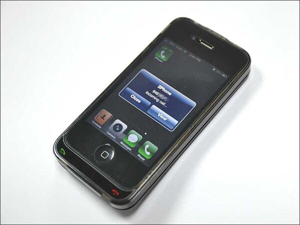 【海外限定＆自己責任！】iPhone4をデュアルSIM対応にしちゃう専用本体カバー