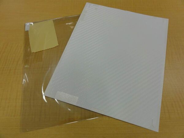 BodyGuardz Carbon Fiber Skin for apple iPad2