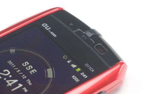 ダンパーで液晶を保護