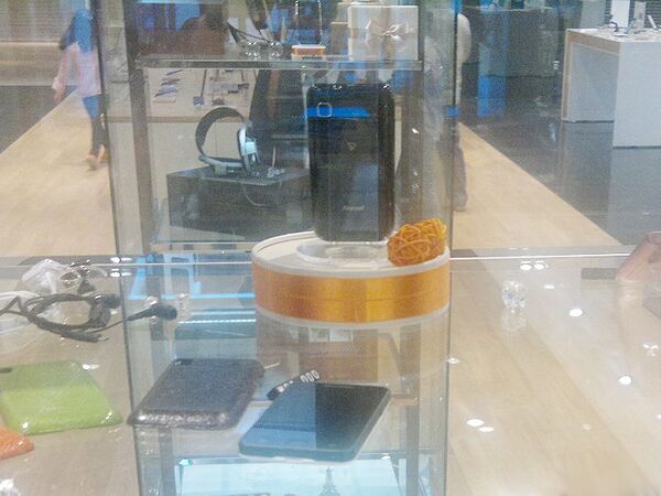 サムスン電子の巨大ショップがソウルにオープン