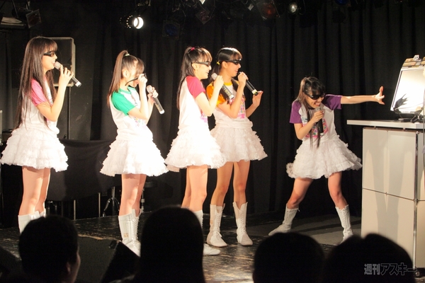 三菱×ももクロ限定ライブ