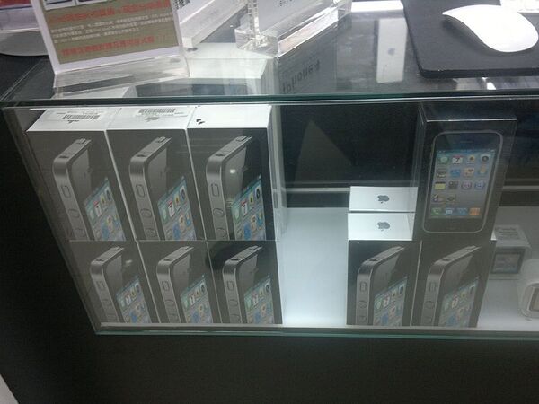 アキバ以上の品揃え！　台湾台北の“光華商場”でスマホ三昧!!