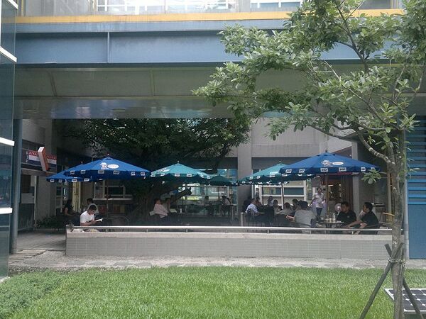 アキバ以上の品揃え！　台湾台北の“光華商場”でスマホ三昧!!