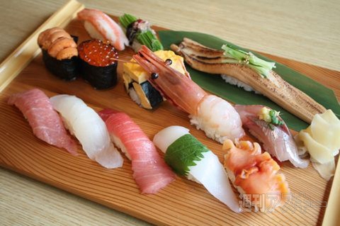 【アキバ食い倒れ部2011】すしざんまい