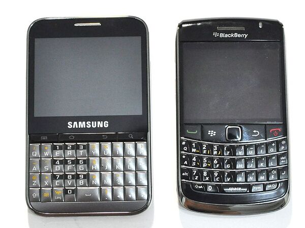 【海外端末】サクサクつぶやける縦型QWERTYキー搭載『Galaxy Pro』