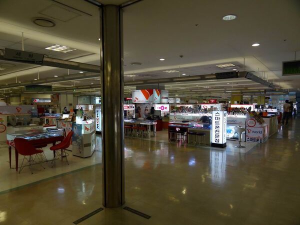 韓国のアキバ“龍山”でサムスン製デジカメを買った！