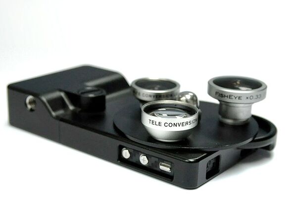 iPhone4を3レンズ搭載カメラに大進化させる『TurtleJacket』はコンデジを超えた！