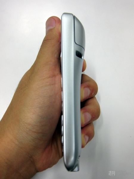 114グラムの軽量で手書き入力ができる電子辞書“Brain”に韓国語と中国語モデルが登場！