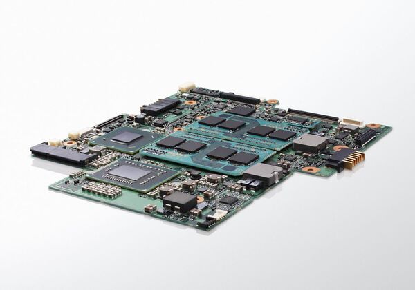 究極をさらに極めた“新VAIO Zシリーズ”最速レビュー