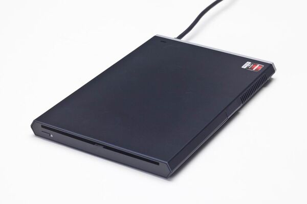 究極をさらに極めた“新VAIO Zシリーズ”最速レビュー