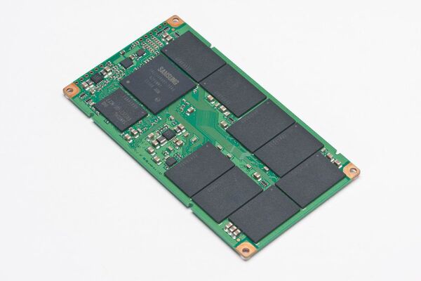 究極をさらに極めた“新VAIO Zシリーズ”最速レビュー