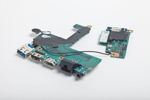 究極をさらに極めた“新VAIO Zシリーズ”最速レビュー