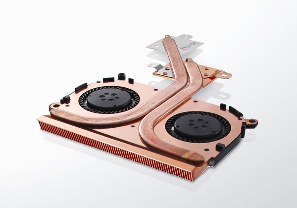 究極をさらに極めた“新VAIO Zシリーズ”最速レビュー