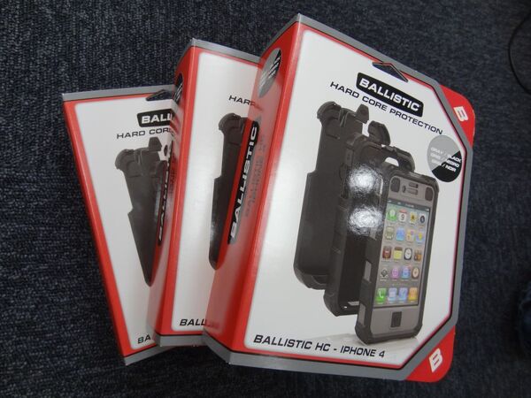 かけがえのないiPhone4を過保護にガードする耐衝撃・防塵・簡易防滴仕様ケース