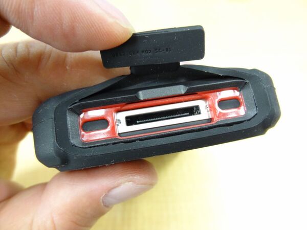 かけがえのないiPhone4を過保護にガードする耐衝撃・防塵・簡易防滴仕様ケース