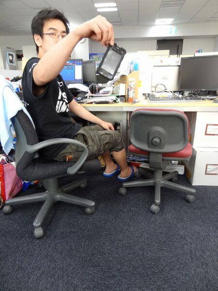 かけがえのないiPhone4を過保護にガードする耐衝撃・防塵・簡易防滴仕様ケース